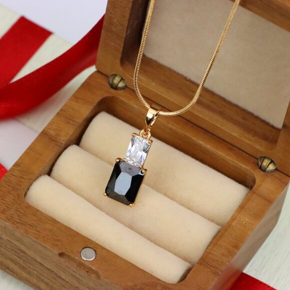 "Classic Black Pendant in Gold Plated Finish – Timeless Everyday Charm, XPPT1806 - Picture 9 of 13